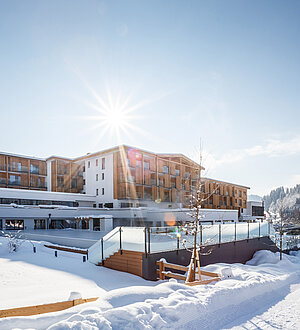 Das Hohe Salve Sportresort Außenansicht im Winter